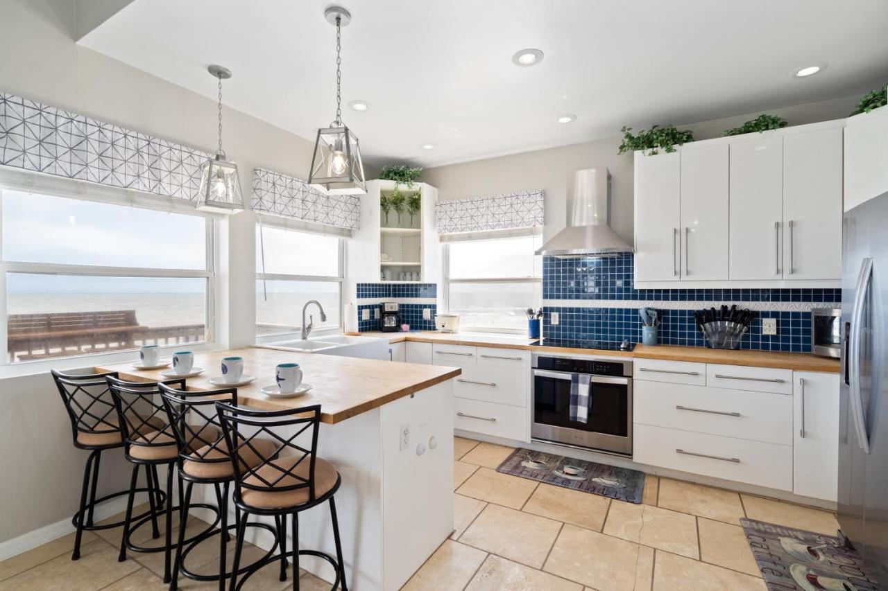 Marisol - Pet Friendly And Gulf Front! Enjoy The Large Deck With Amazing Views! Home Dauphin Island Eksteriør billede